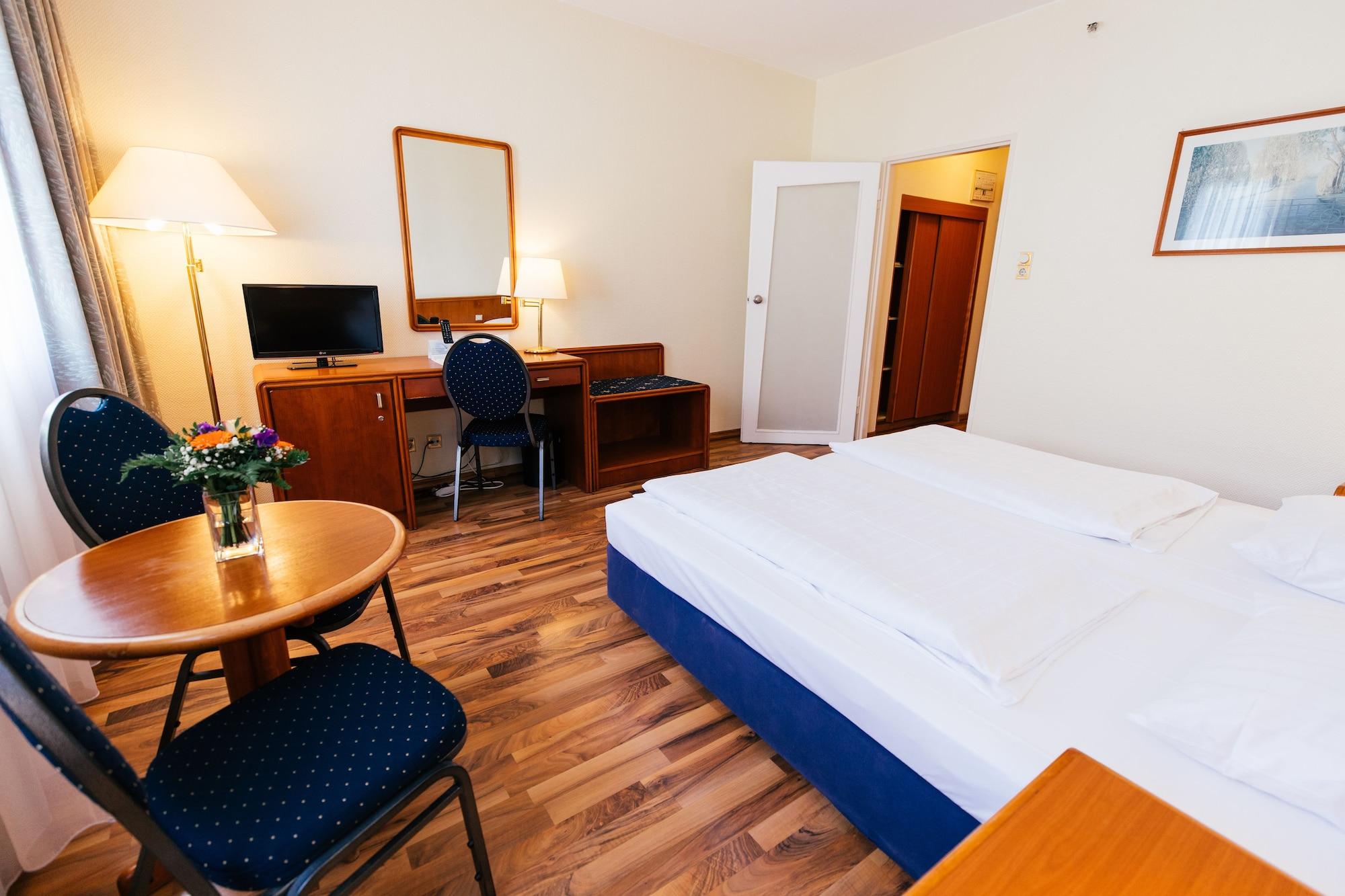 Hotel Excelsior - Central Station Frankfurt am Main Luaran gambar