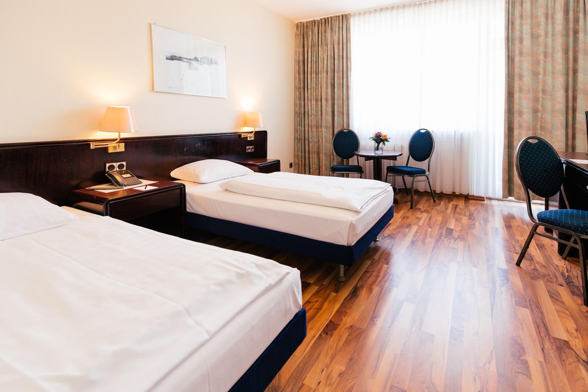 Hotel Excelsior - Central Station Frankfurt am Main Luaran gambar