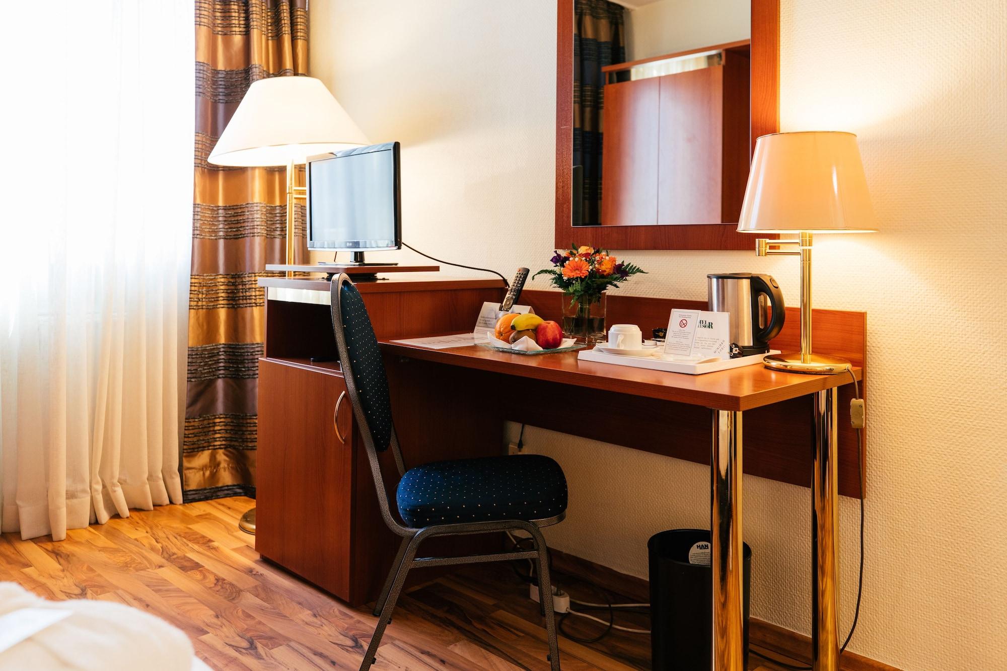Hotel Excelsior - Central Station Frankfurt am Main Luaran gambar