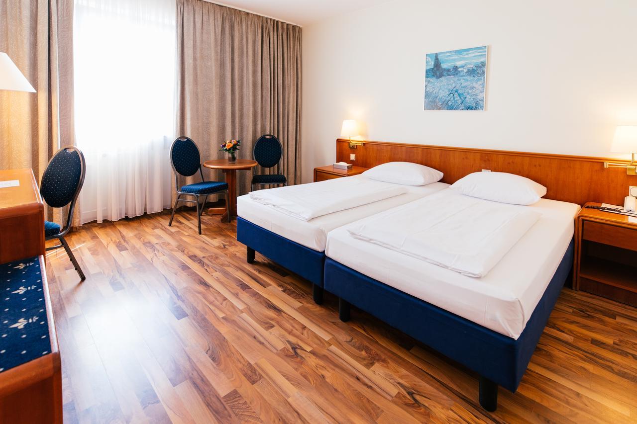 Hotel Excelsior - Central Station Frankfurt am Main Luaran gambar