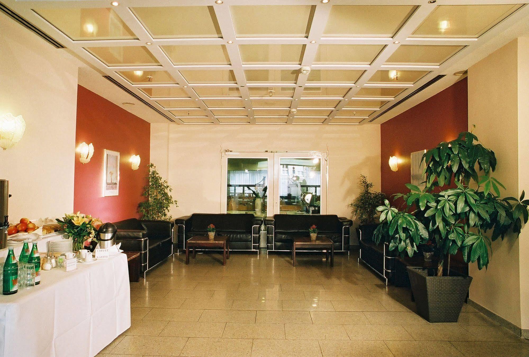 Hotel Excelsior - Central Station Frankfurt am Main Luaran gambar