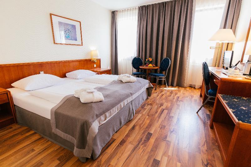 Hotel Excelsior - Central Station Frankfurt am Main Luaran gambar